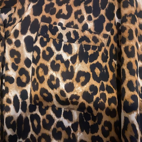 NWOT-silky animal print blouse - Picture 2 of 5